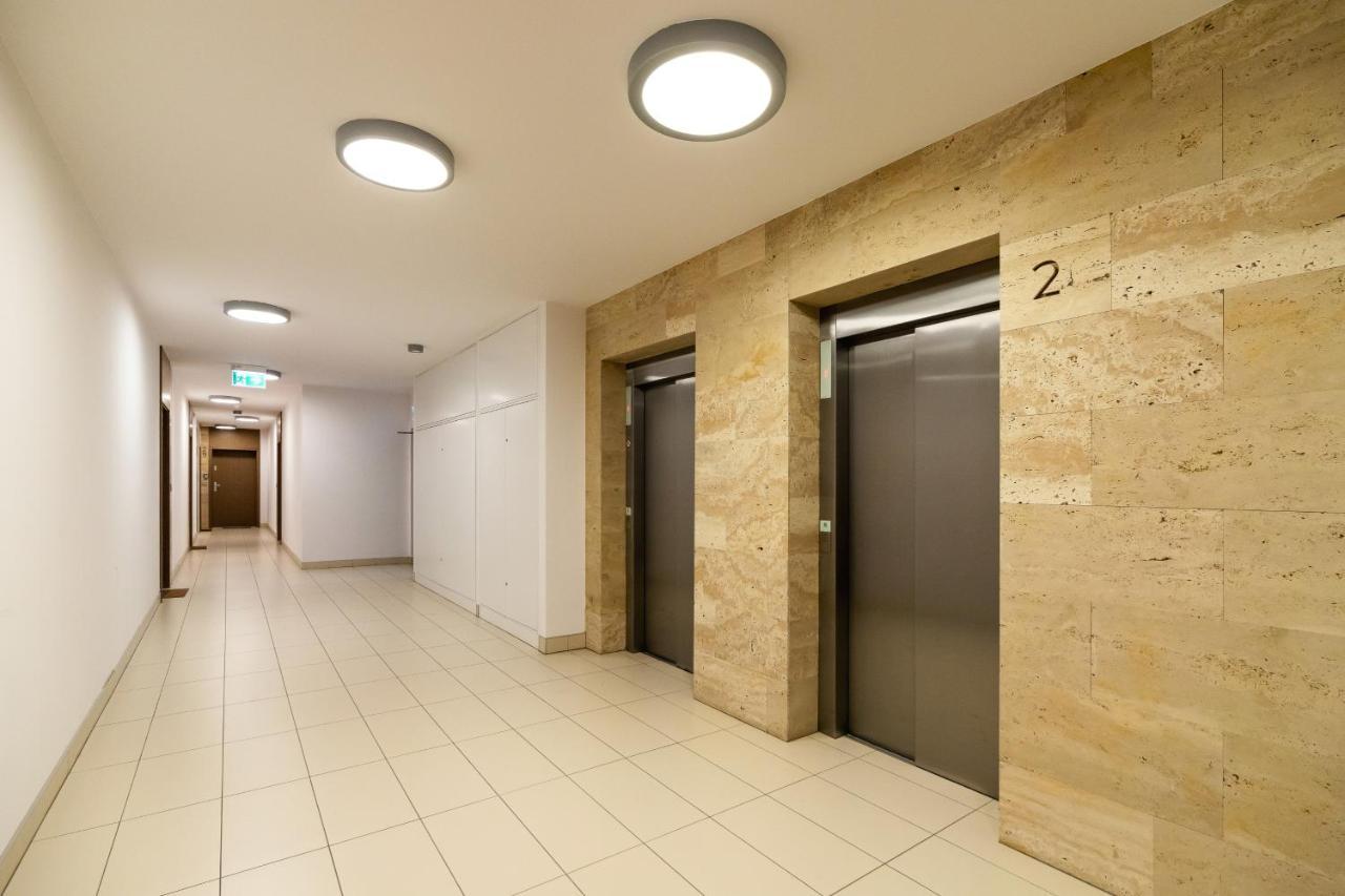 Apartment Cystersów Cracow by Renters Cracovia Exterior foto