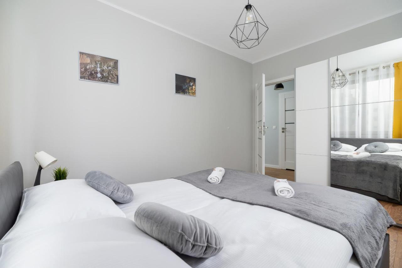 Apartment Cystersów Cracow by Renters Cracovia Exterior foto